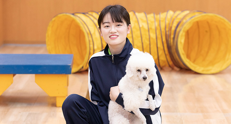 亀之園里佳さん