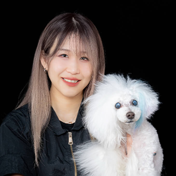 内山 亜梨沙さん